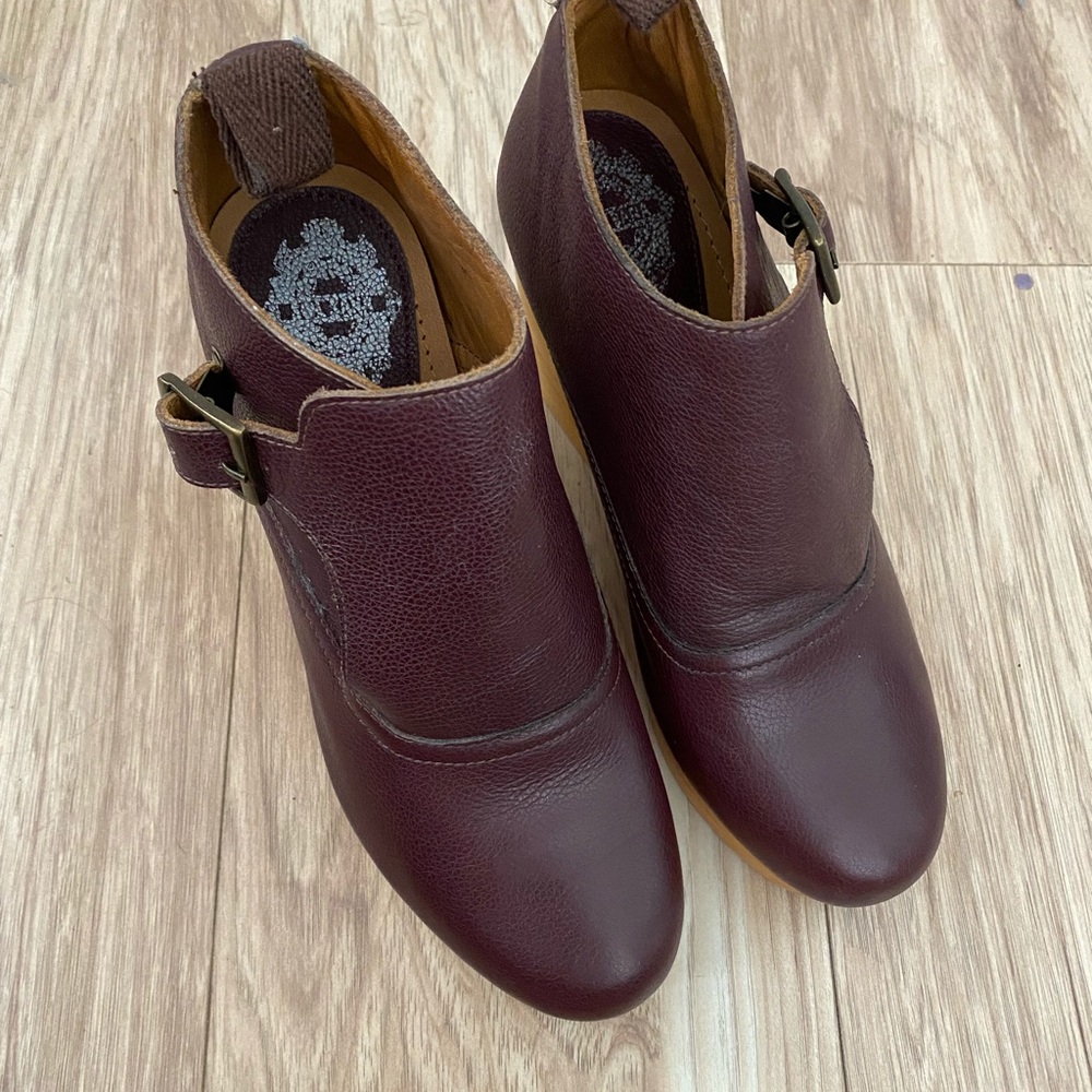 Sol Sana Booties